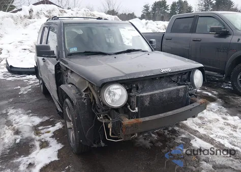 2016 Jeep Patriot High Altitude Edition z USA, uszkodzony, nr VIN 1C4NJRFB5GD545372